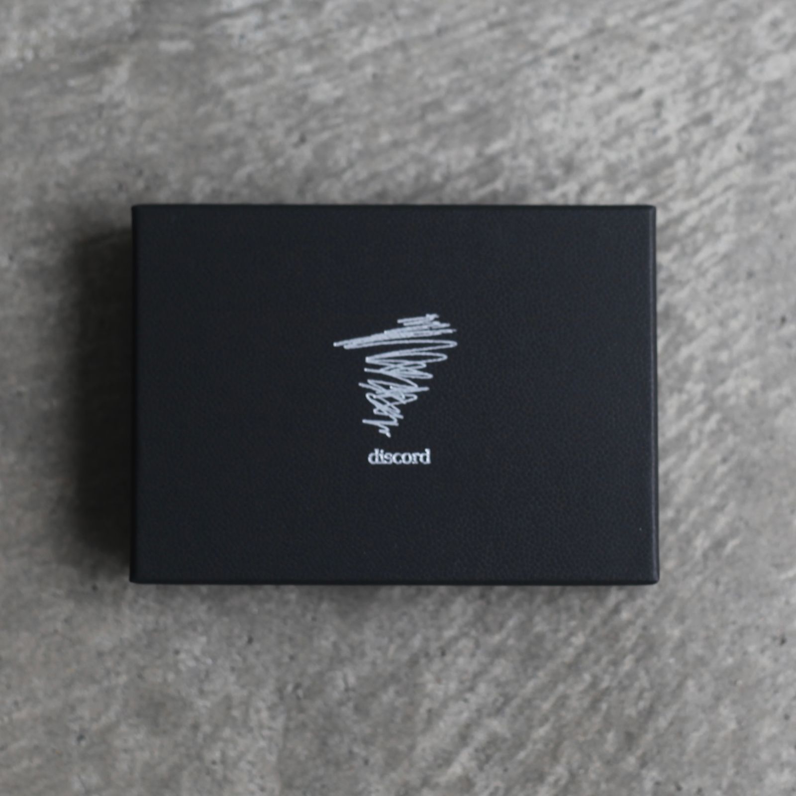 discord Yohji Yamamoto - 【再販売通知受付可能】三つ折りウォレット_