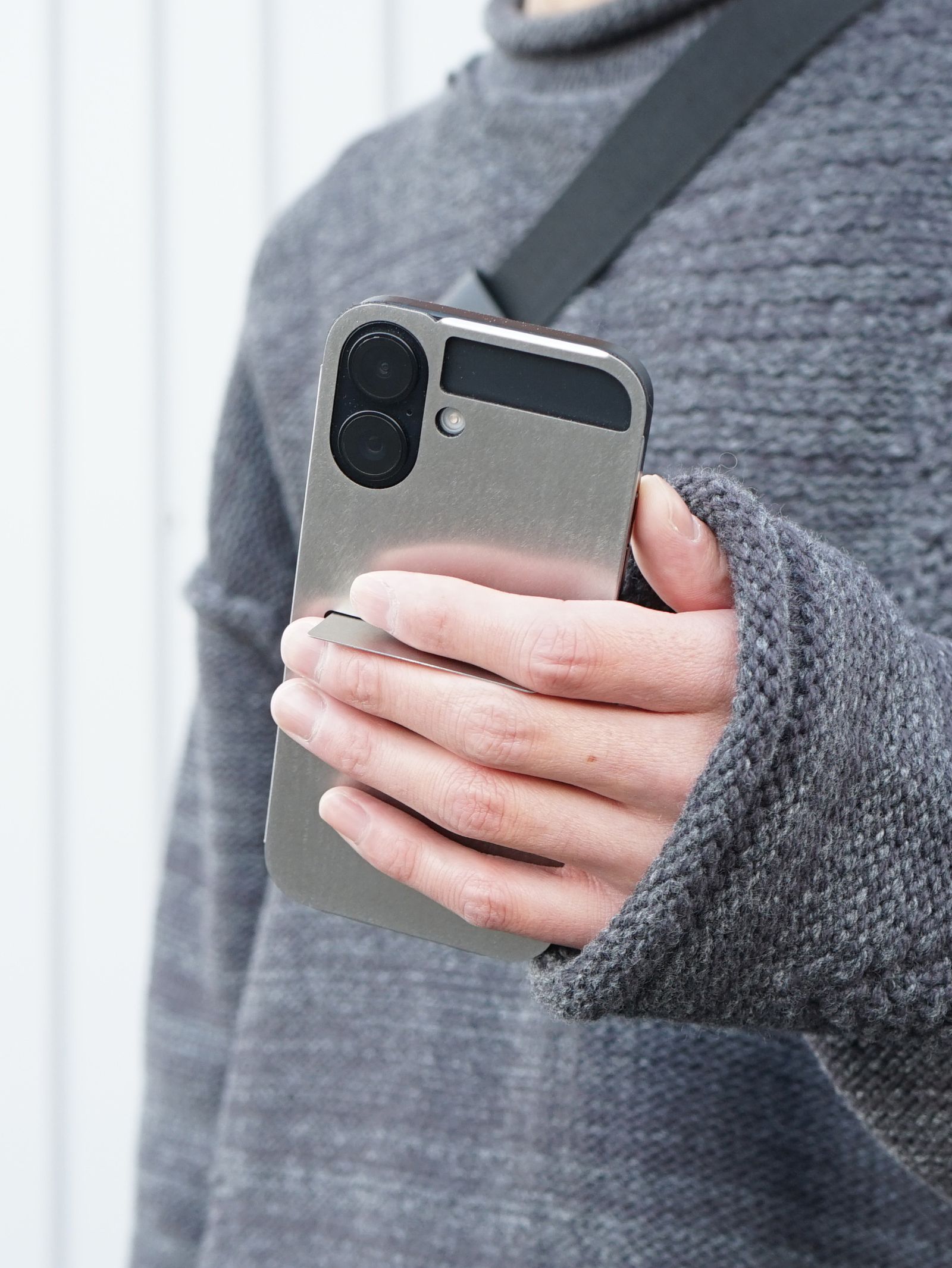 CLAUSTRUM - [ FLAP 16 ] ヘアライン仕上げアイフォンケース｜ IPHONE