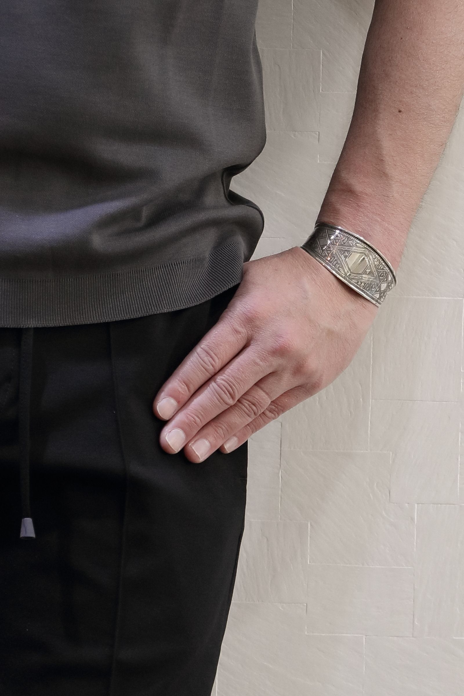 ADAWAT'N TUAREG - Affo / アフォ ハンドメイド シルバー バングル