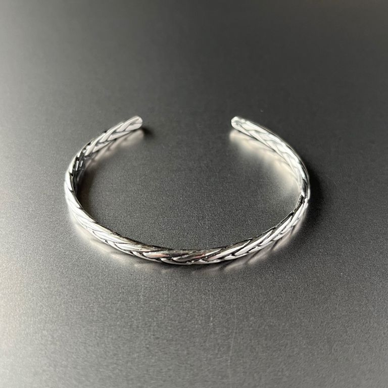 ASSET SILVER】バングル・ツイスト / シルバー925 / 幅3.5mm / 手首