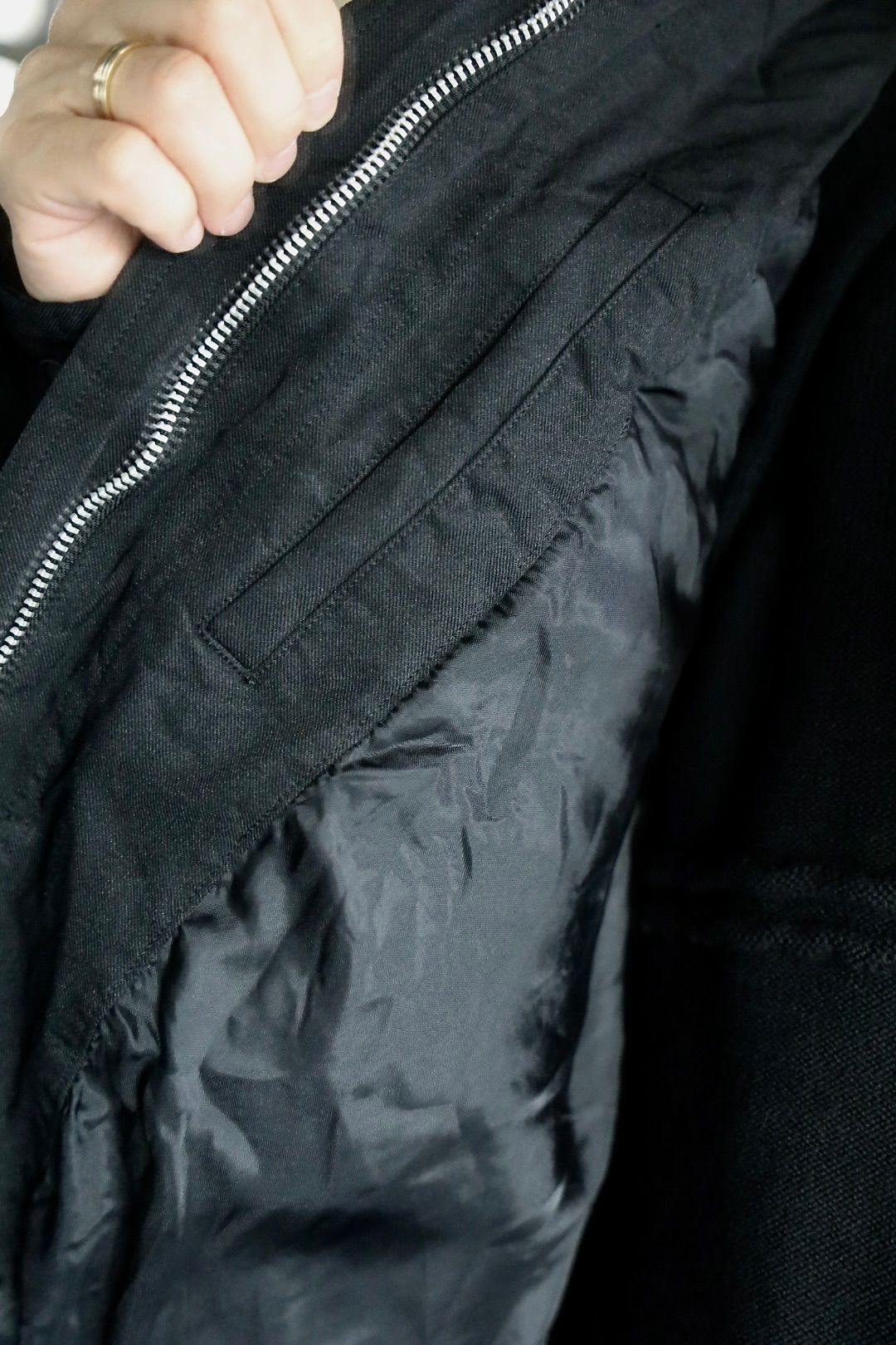 COMME des GARCONS HOMME エステルサージ製品染めブルゾンスタイル