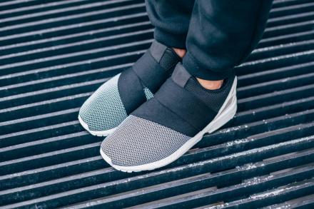 アディダス オリジナルス ZX フラックス スリッポン ホワイト/コア