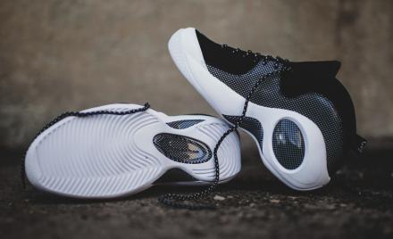 ナイキ エア ズーム フライト 95 SE OG ブラック/ホワイト-メタリック