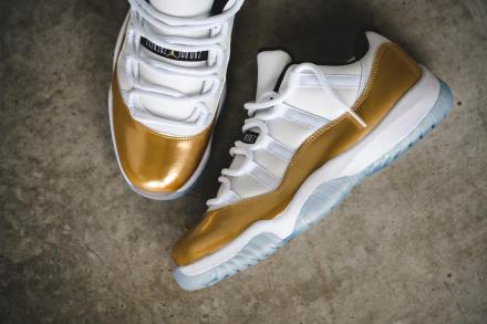 国内8月27日発売予定】 ナイキ エアジョーダン11 ロー レトロ ホワイト