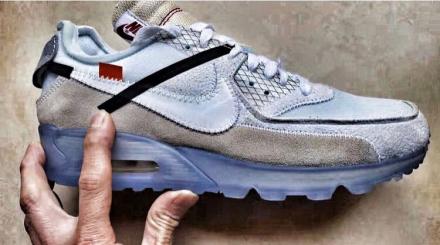 リーク】 オフホワイト × ナイキ エアマックス90 アイス - スニーカー