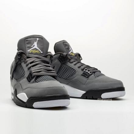 国内8月3日発売予定】ナイキ エアジョーダン 4 レトロ 