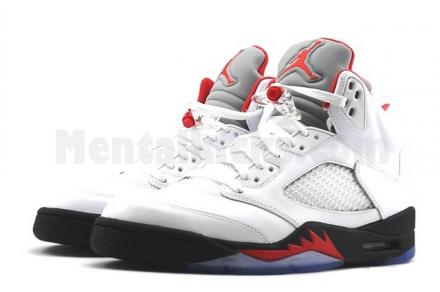 1月26日発売予定】 ナイキ エアジョーダン5 レトロ ホワイト