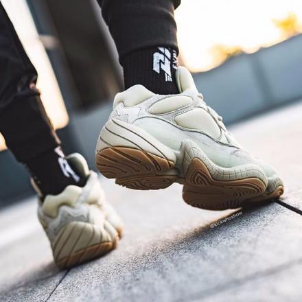 国内11月23日発売予定】アディダス オリジナルス イージー 500