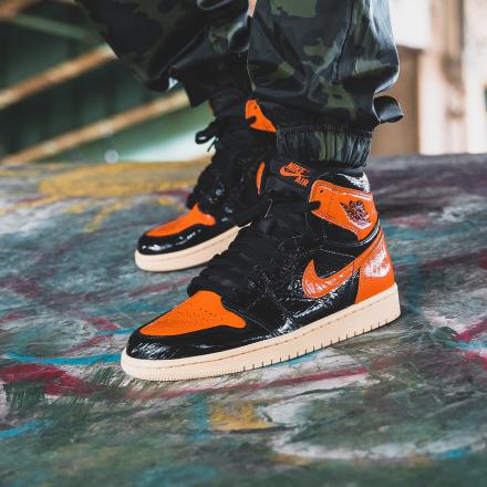 抽選販売受付中】ナイキ エアジョーダン 1 レトロ ハイ OG 