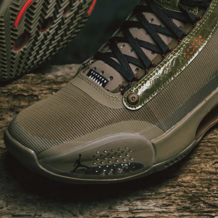 海外3月13日発売予定】ザイオン・ウィリアムス × ナイキ エア