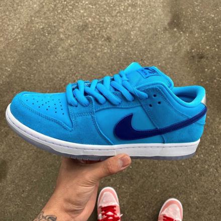 国内販売中/5月2日発売予定】ナイキ SB ダンク ロー プロ 