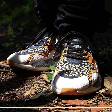 国内8月14日発売予定】アトモス × アディダス オリジナルス ZX