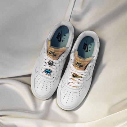 海外7月11日発売予定】ナイキ エアフォース 1 '07 LX ホワイト