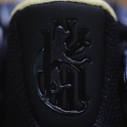 国内9月10日発売予定】ナイキ カイブリッド S2 EP ブラック/ブラック