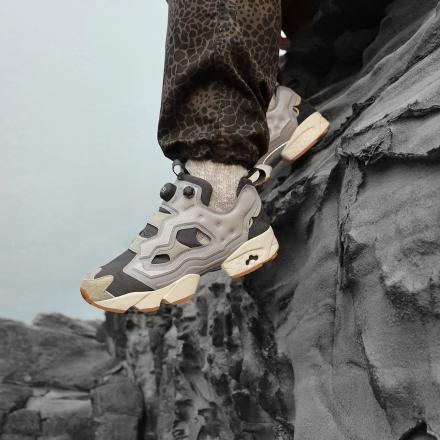 海外11月21日発売予定】 エンド. × リーボック クラシック インスタ