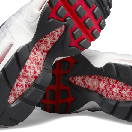 国内8月16日発売予定】ナイキ エアマックス 95 QS 