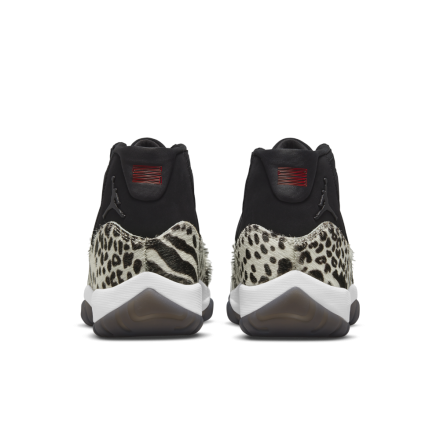 国内11月26日発売予定】ナイキ エアジョーダン 11 