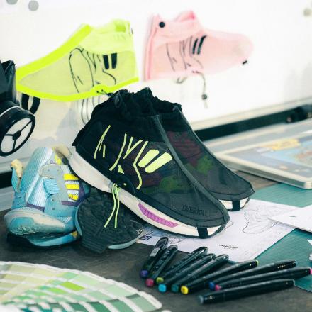 国内4月30日発売予定】オーバーキル × アディダス オリジナルス ZX