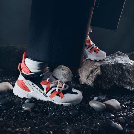 国内10月14日発売予定】アディダス Y-3 テレックス スウィフト R3 GTX