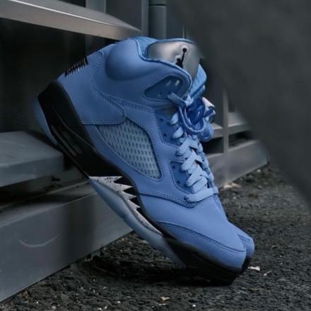 国内3月4日発売予定】 ナイキ エアジョーダン 5 