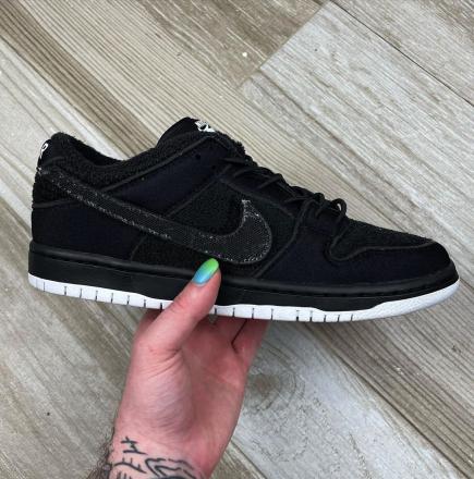 国内5月24日発売予定】ナーハンターズ × ナイキ SB ダンク ロー プロ