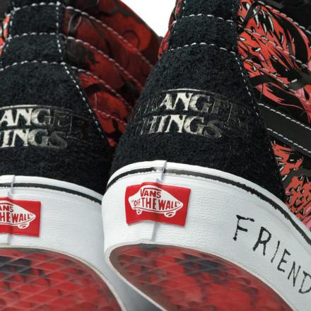 国内8月26日発売予定】ストレンジャー シングス × バンズ スタイル 36