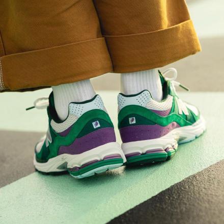 海外7月15日発売予定】アップ ゼア × ニューバランス M2002R 