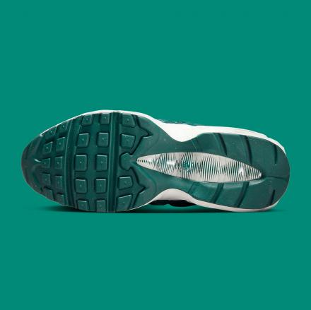 国内12月14日発売予定】ナイキ ウィメンズ エアマックス 95 