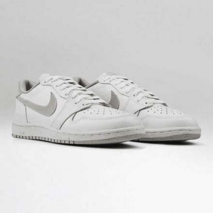 国内10月25日発売予定】 ナイキ エアジョーダン1 ロー '85 サミット