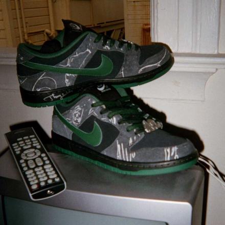 国内8月2日発売予定】 ゼア スケートボード × ナイキ SB ダンク ロー