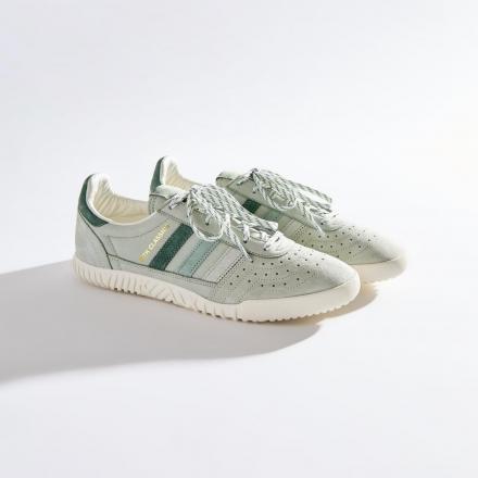 国内5月13日発売予定】 キス クラシックス × アディダス オリジナルス