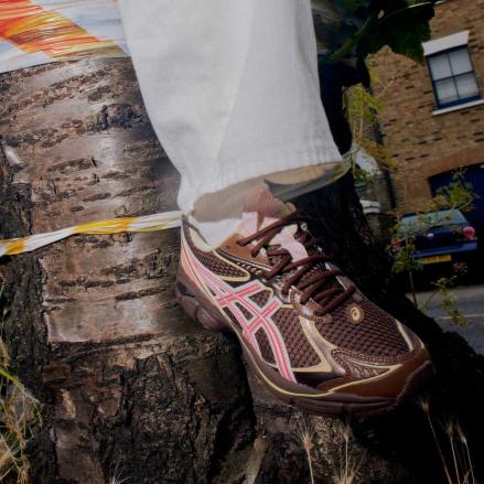 国内9月6日発売予定】 キコ・コスタディノフ スタジオ × アシックス