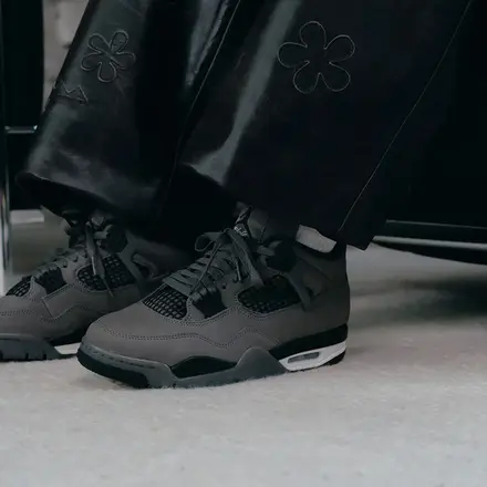 国内9月6日発売予定】 ナイキ エアジョーダン 4 