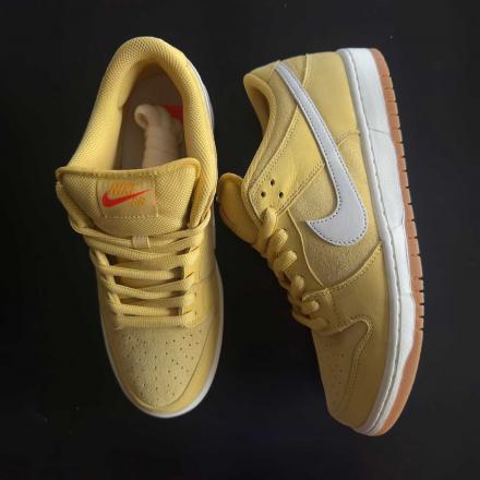 国内5月3日発売予定】 ナイキ SB ダンク ロー 