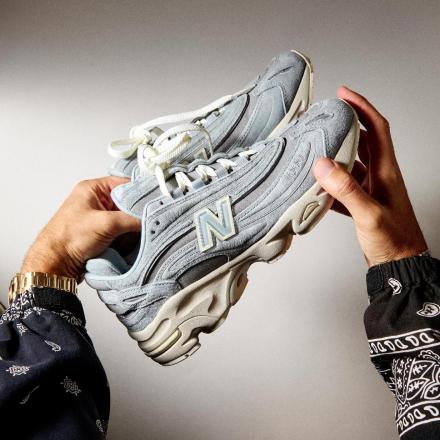 国内10月8日発売予定】 ロニー・ファイグ/キス × ニューバランス 1000