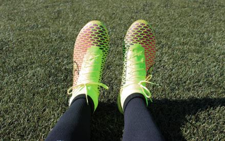 国内先行予約開始中】 ナイキ マジスタ ボルト/メタリック ゴールド