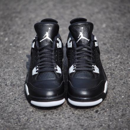 国内2月21日発売予定】 ナイキ エアジョーダン4 レトロ ブラック