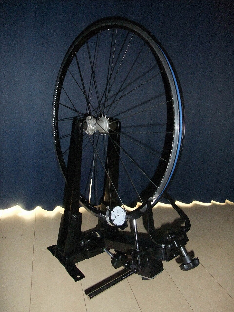 楽天市場】PWT 振れ取り台 ホイール振れ取り台 トゥルーイングスタンド