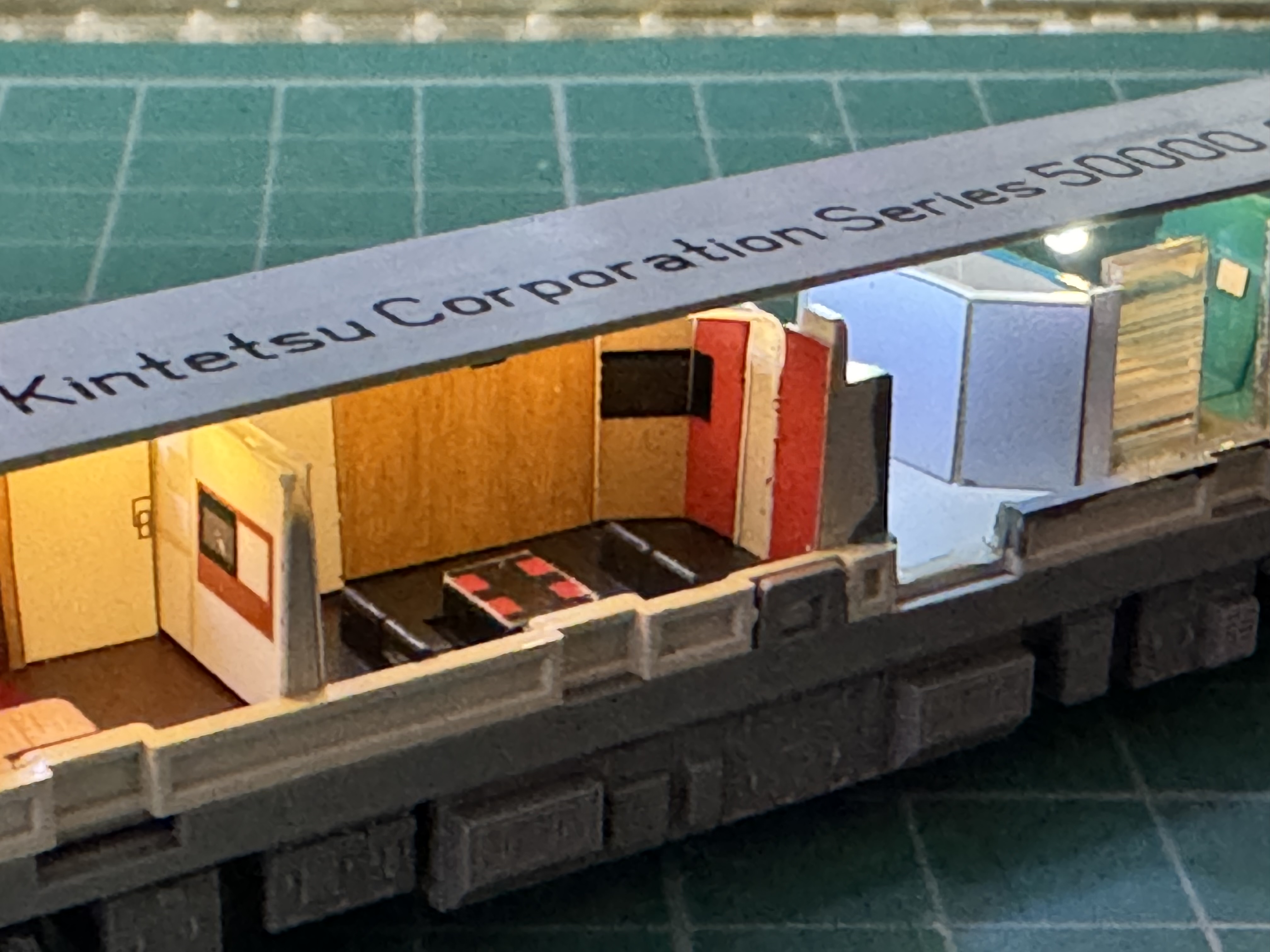 TOMIX しまかぜにDENSHA.meの室内灯！！！！！！ | おきつね鉄道日誌