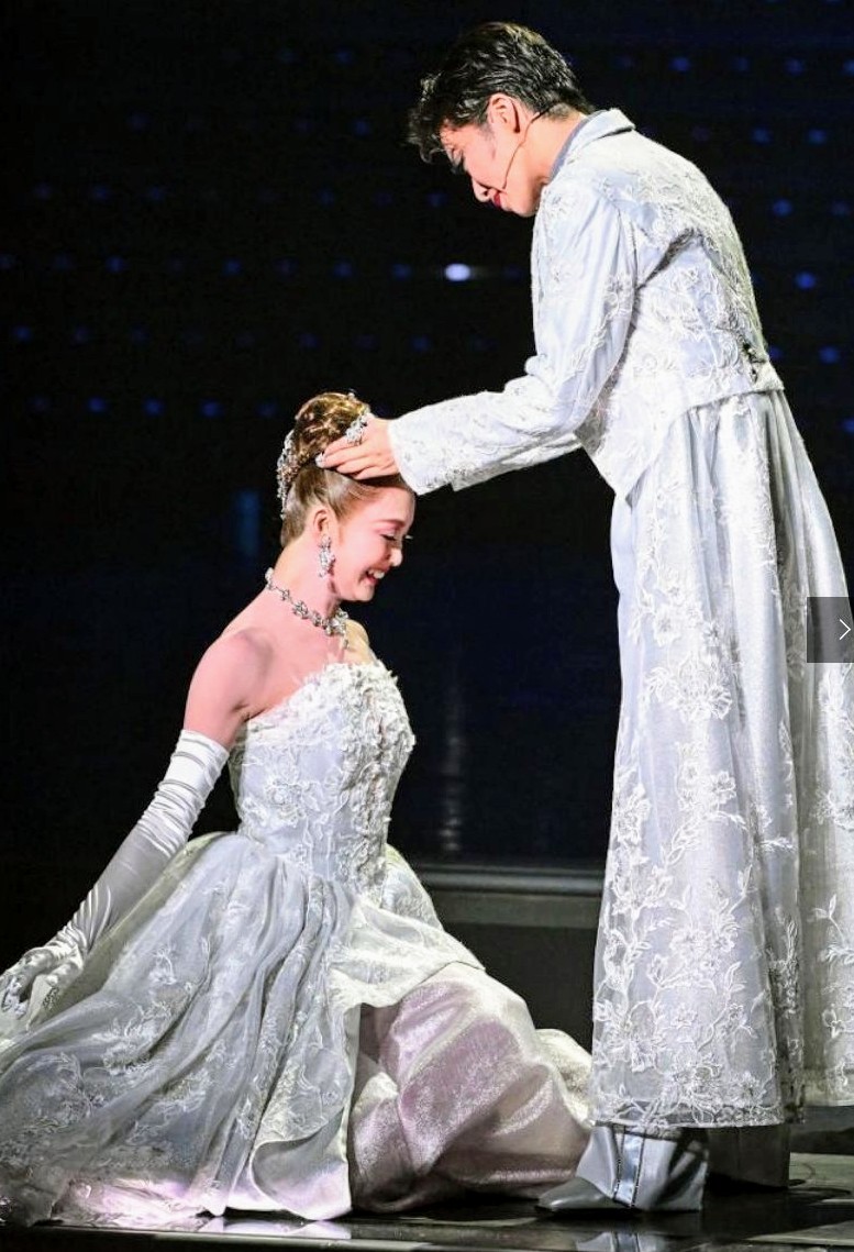 観たい！星組『記憶にございません／Tiara Azul −Destino