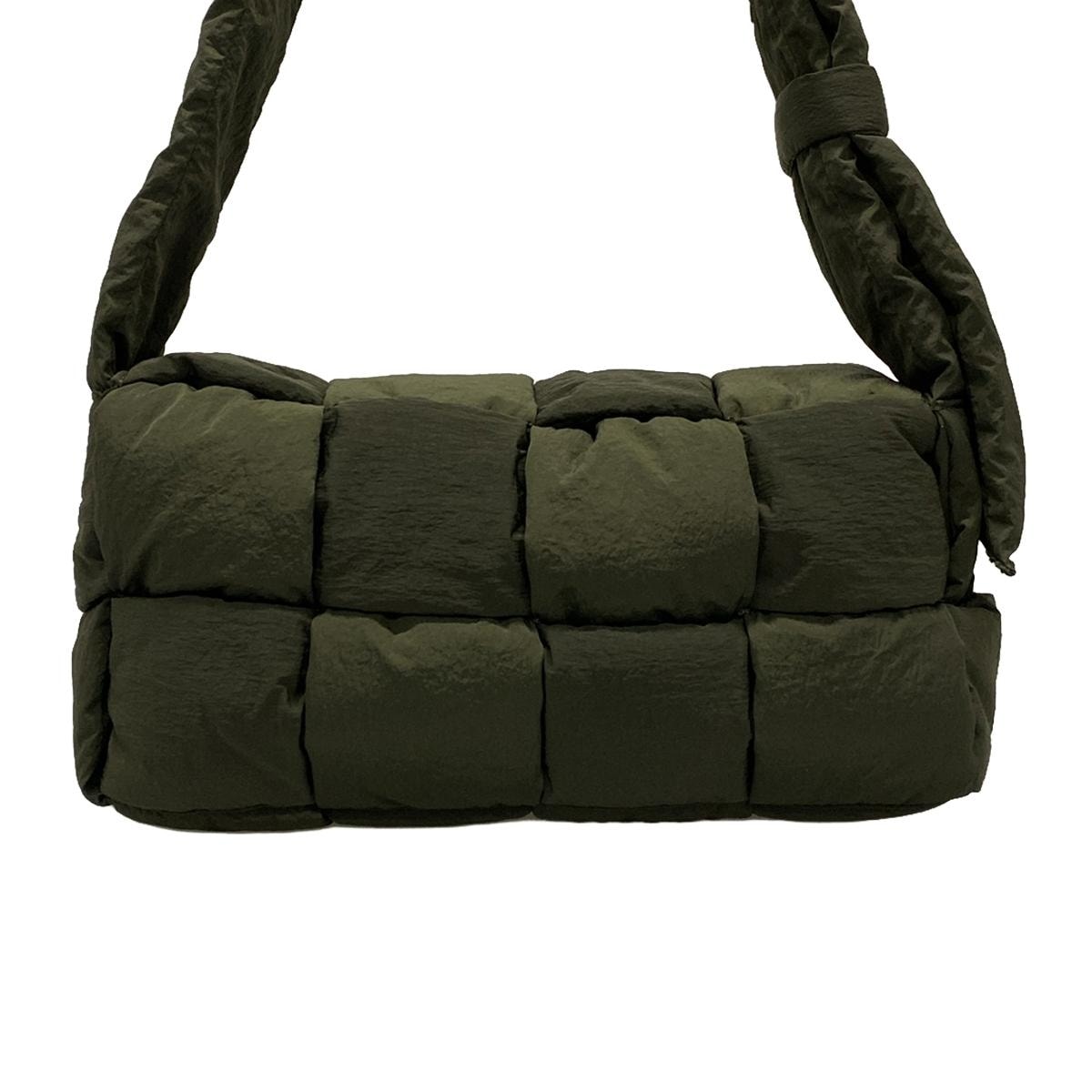 ボッテガヴェネタ/ショルダーバッグ/ザ・パデッド テック カセット