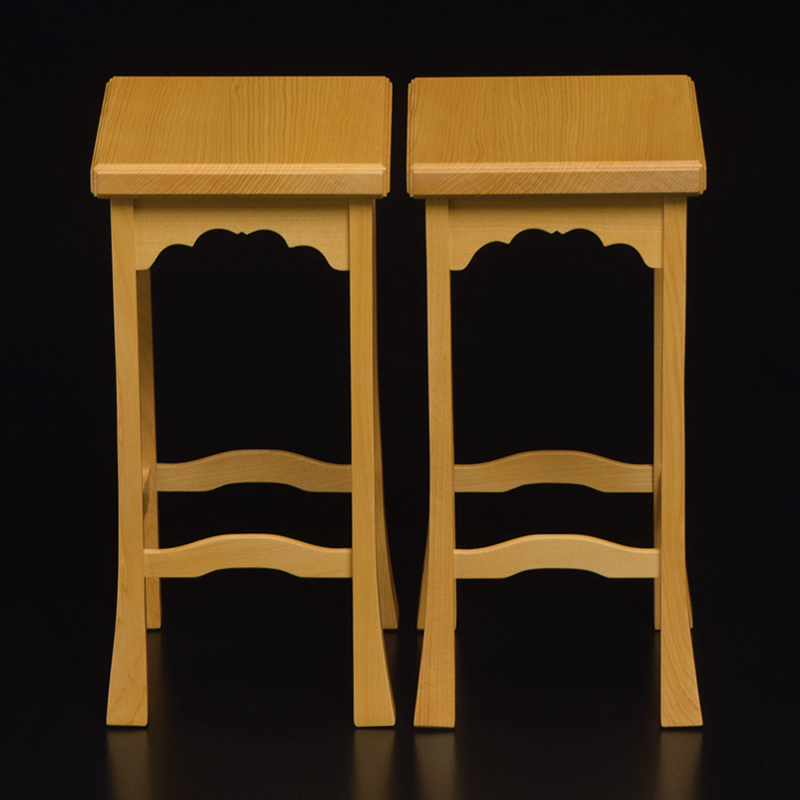 本榧四本脚駒台（高さ25～28cm） | 前川榧碁盤店