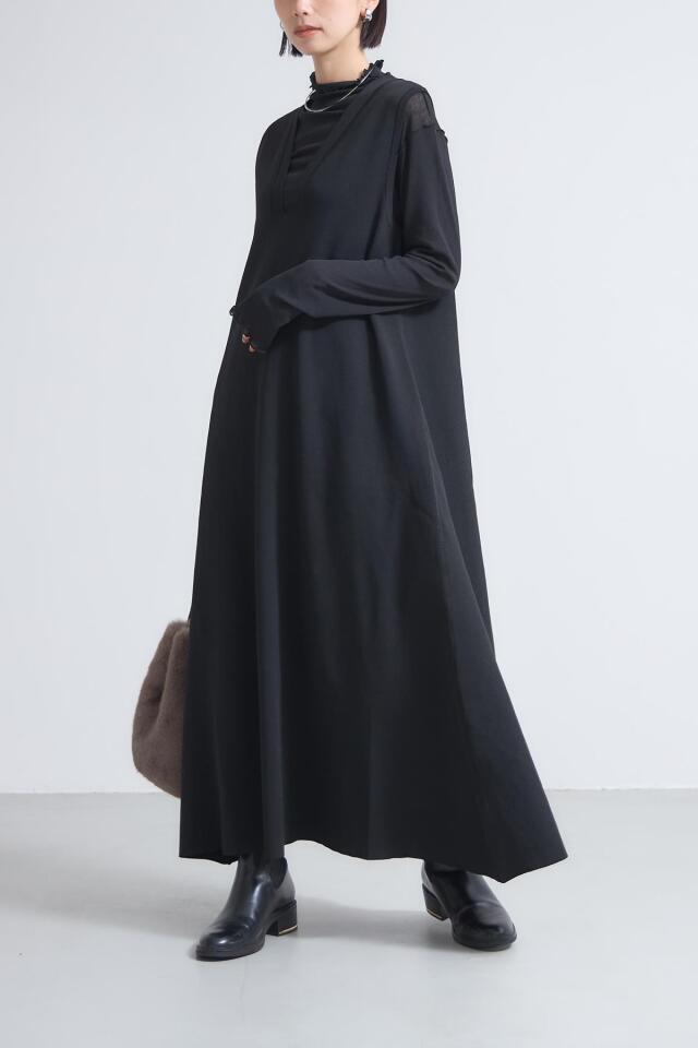 Vネックダンボールニットジャンパースカート※一部店舗のみ入荷