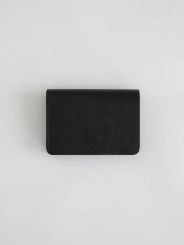 forme フォルメ｜ショートウォレット（black × black）Serpentine