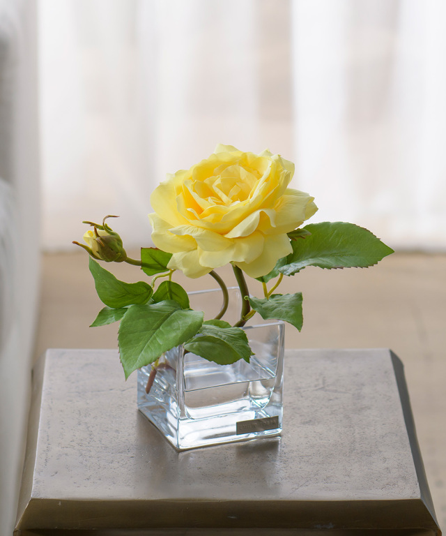 5,000円～9,999円 エミリオ・ロバ（アートフラワー）