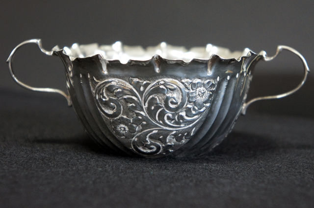 シルバー シュガーボウル 英国アンティークとヴィンテージワインの