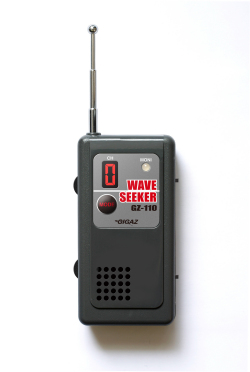 簡単！！【盗難・盗聴発見器】ウェーブシーカー 耳にやさしいアネックス