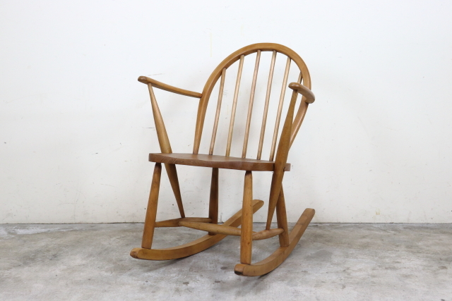 イギリス アーコール社 ercol フープバックロッキングチェア す88-1