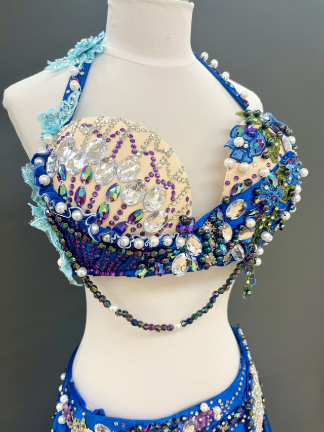 ベリーダンス衣装】装飾が華やか！エレガントなロイヤルブルー の