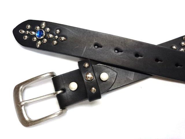 栃木レザーデザインスタッズベルト／フラワースタッズ 【ブラック】30